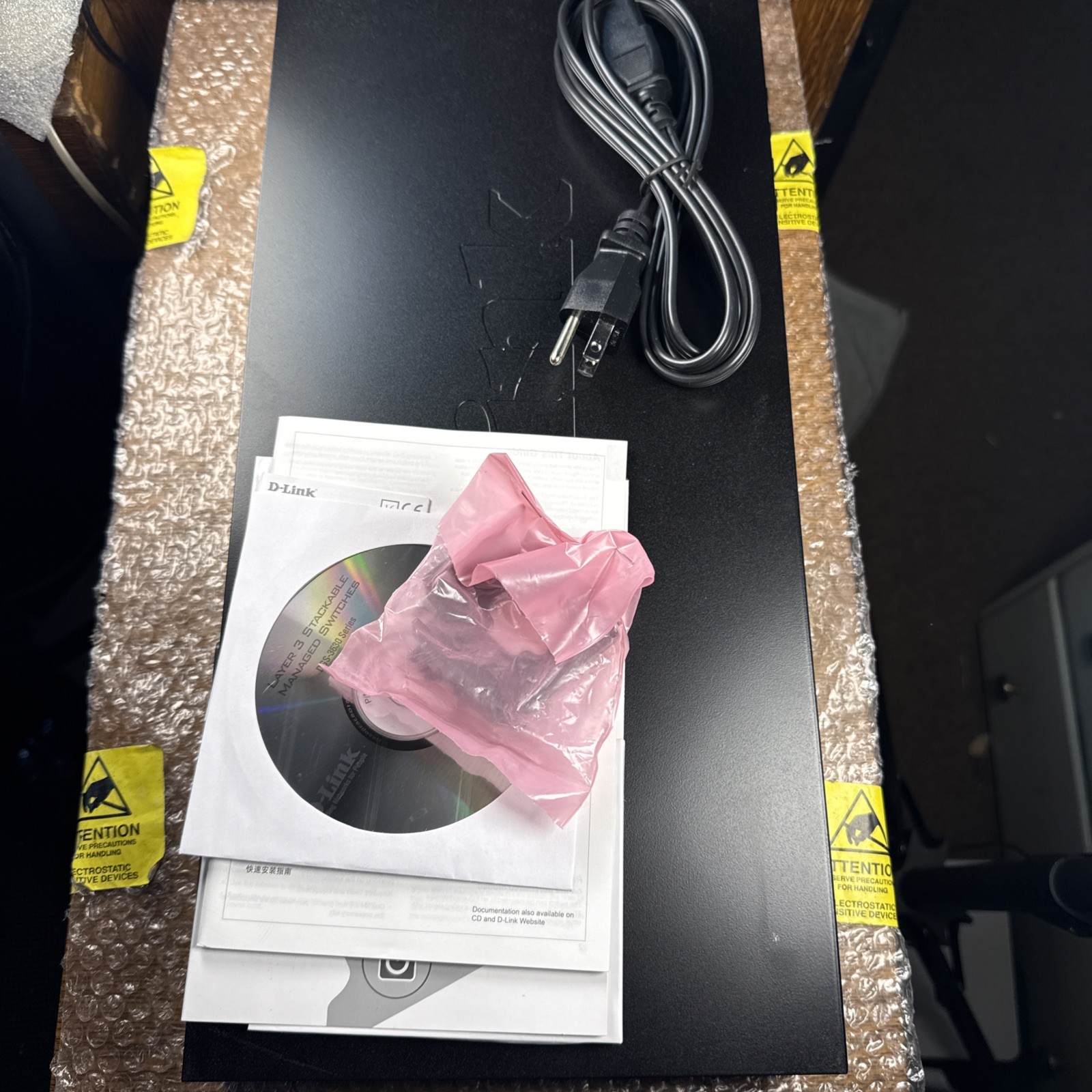 D-Link DES-1210-28P/ME 24-Port PoE Gigabit Smart Managed Switch + Brackets