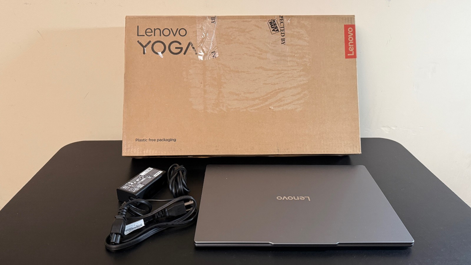 Lenovo Yoga Slim 7i Aura 15.3" 3K 120Hz Touch (Ultra 7 256V 16GB/TB SSD) Laptop