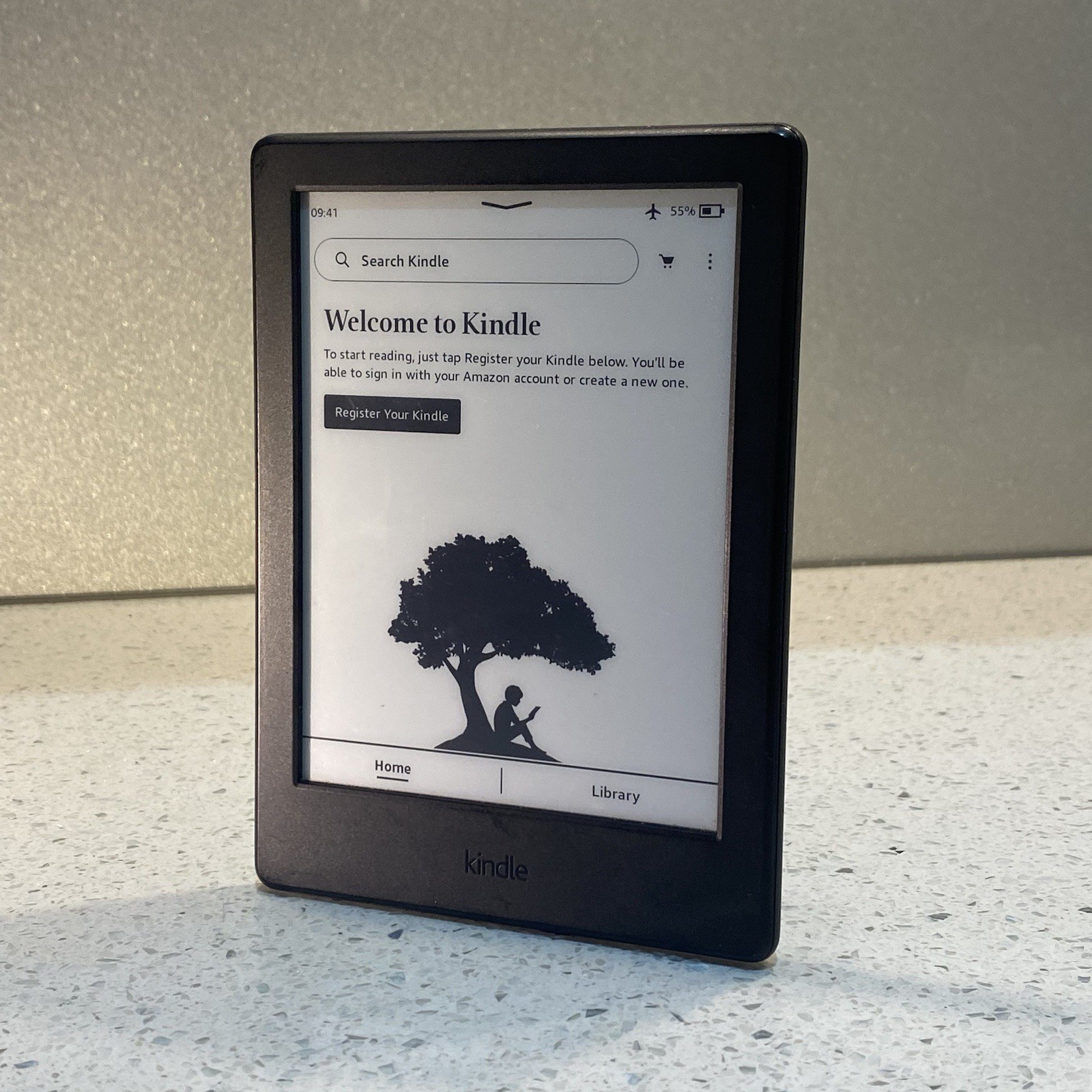 Amazon Kindle 8th Generation eReader Black Bluetooth Model SY69JL