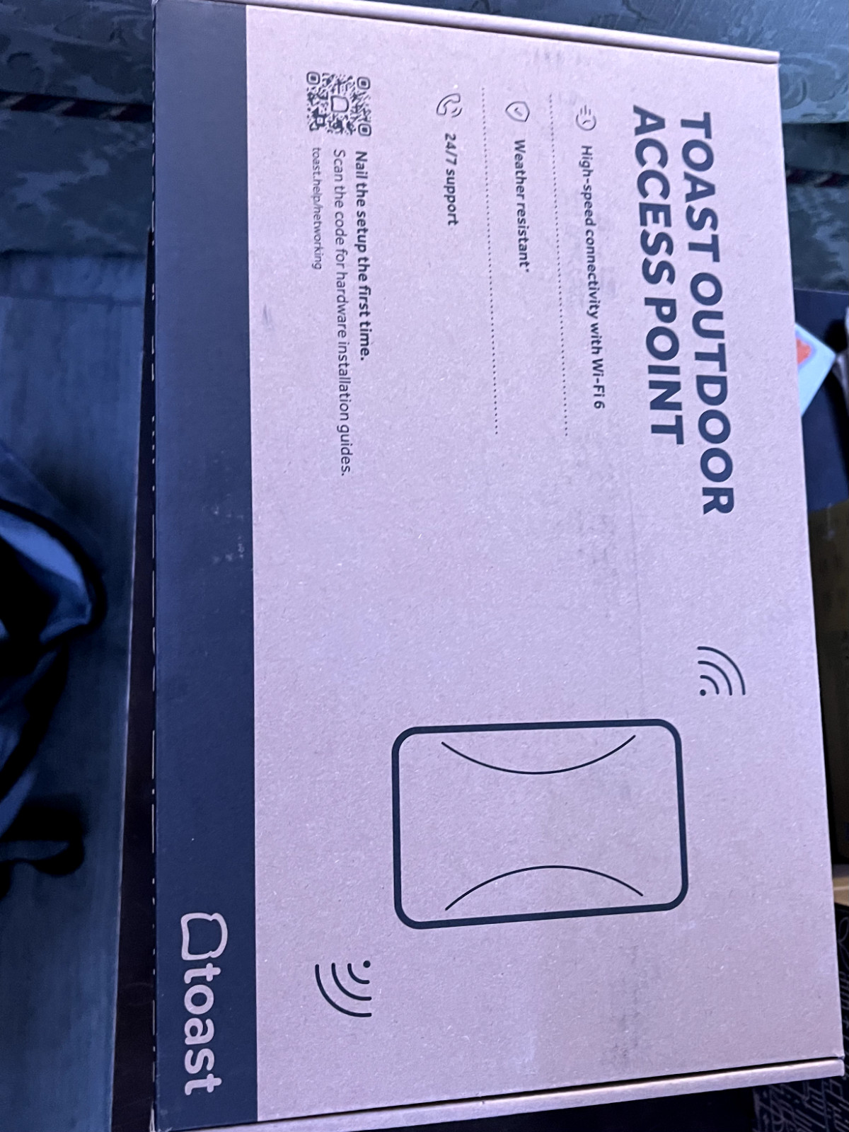 Toast Networking Equipment Lot—2 Routers, 15 Wi-Fi 6 Access Points, PoE Injector