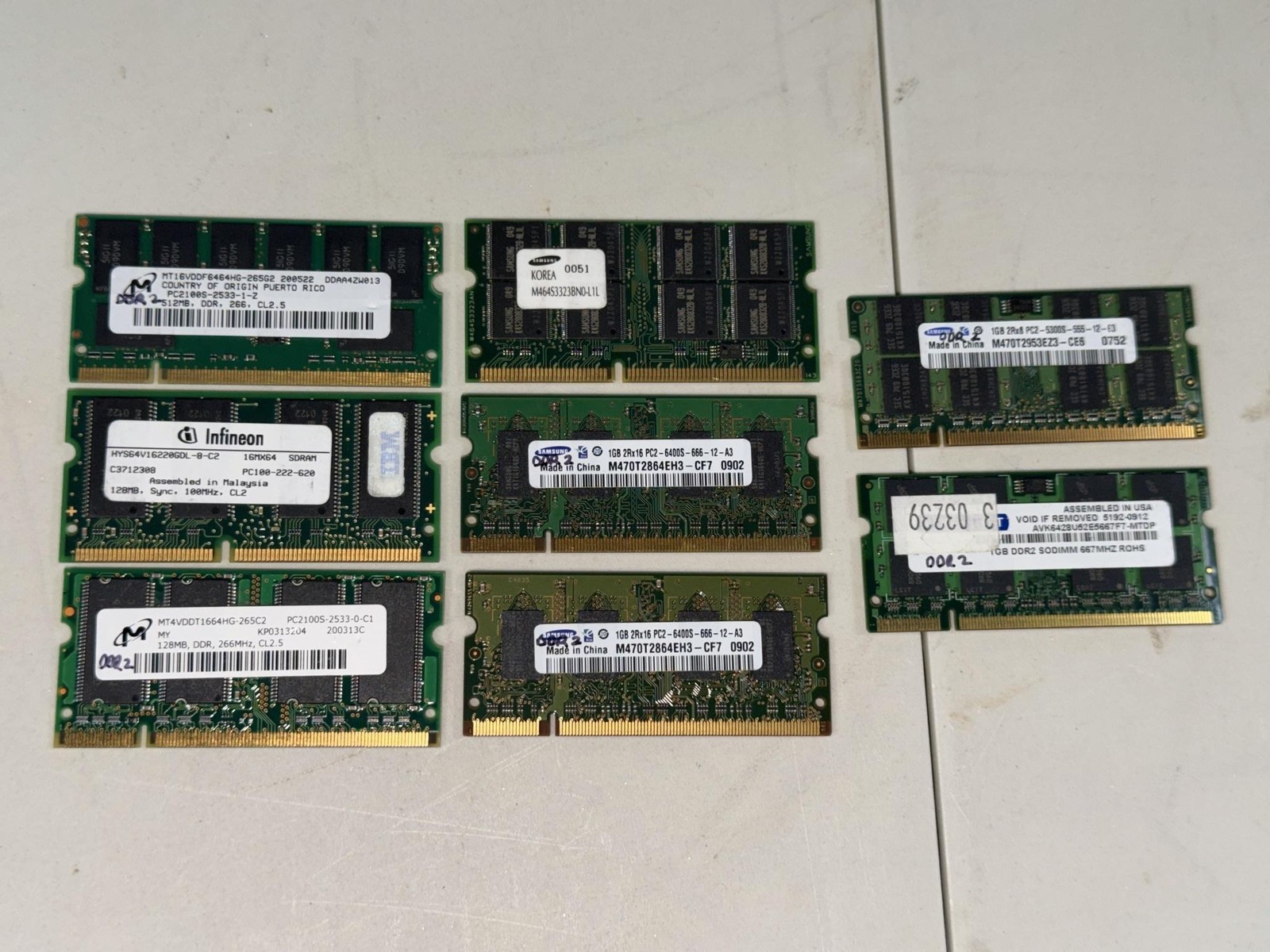 Mixed Brands Laptop RAM Lot Of 8 DDR2 SO-DIMM SDRAM Modules 1GB 512MB 128MB