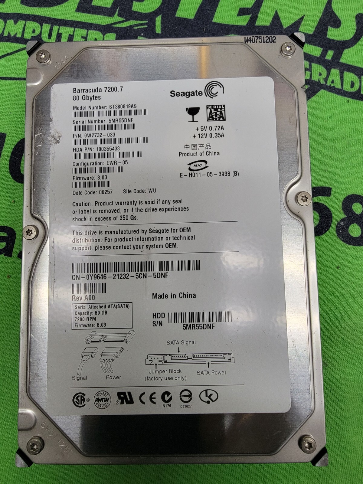Seagate Barracuda 7200.7 80GB Internal SATA 7200RPM 3.5" Hard Drive ST380819AS