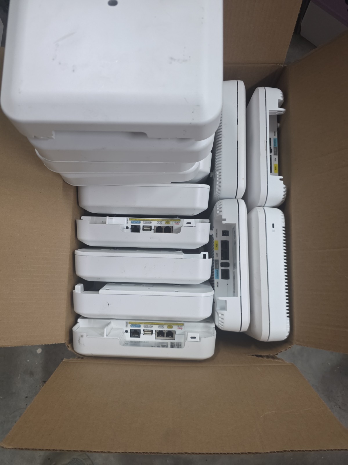 Lot of 11 Cisco Aironet 2802I Wireless Access Point (AIR-AP2802I-B-K9)