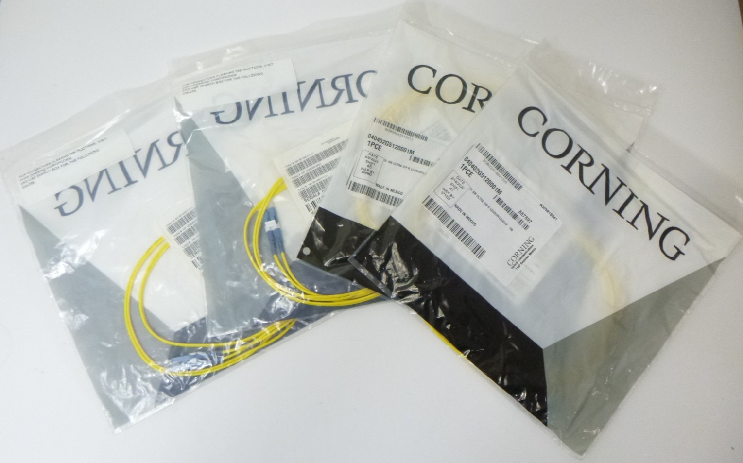 Corning 040402G5120001M Fiber Optic Cable LC 2F SM ULTRA ZIP R LCUDUP 1M - 4pcs