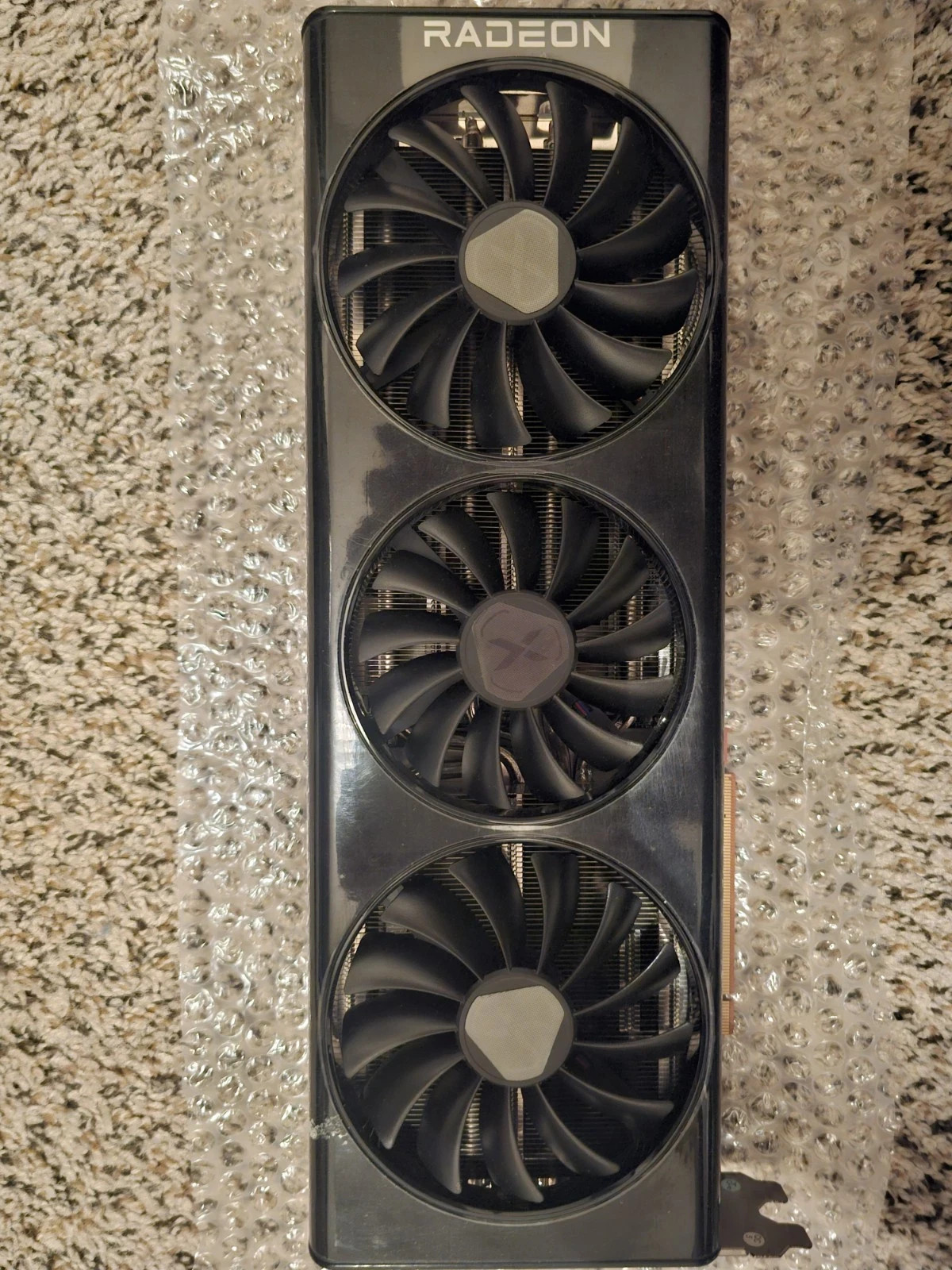 Non-working XFX Speedster SWFT 319 AMD Radeon™ RX 6900 XT - Parts/Repair