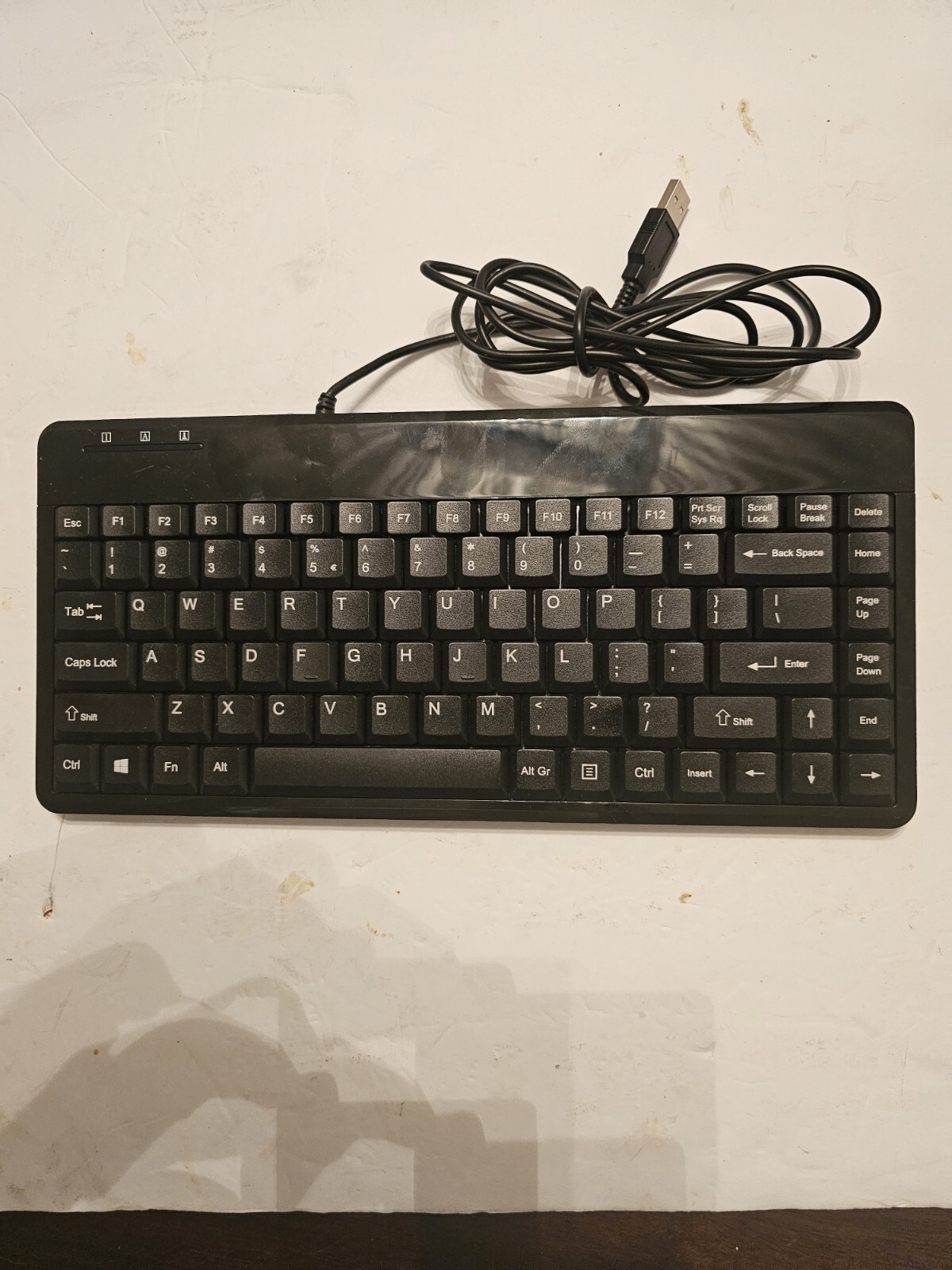 Perixx PERIBOARD-409H USB Wired Mini Keyboard Additional USB Ports 5.9 ft. cable