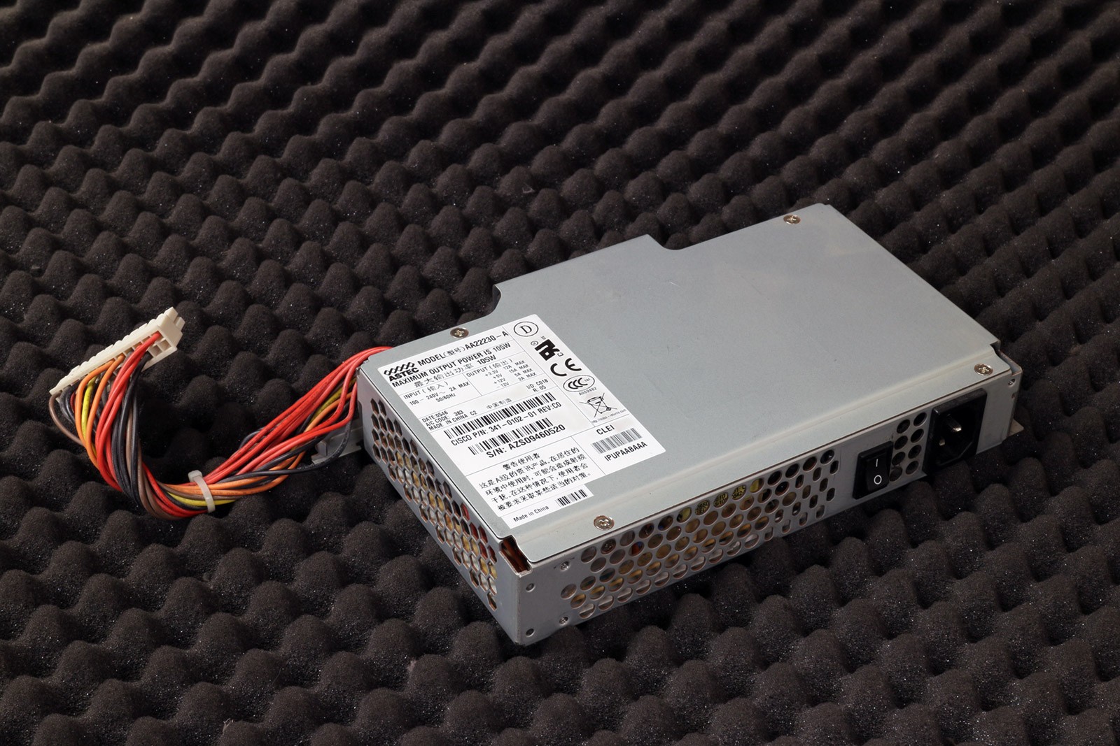 Cisco 341-0102-02 Power Supply Astec AA22230-A 105W 2801 PSU