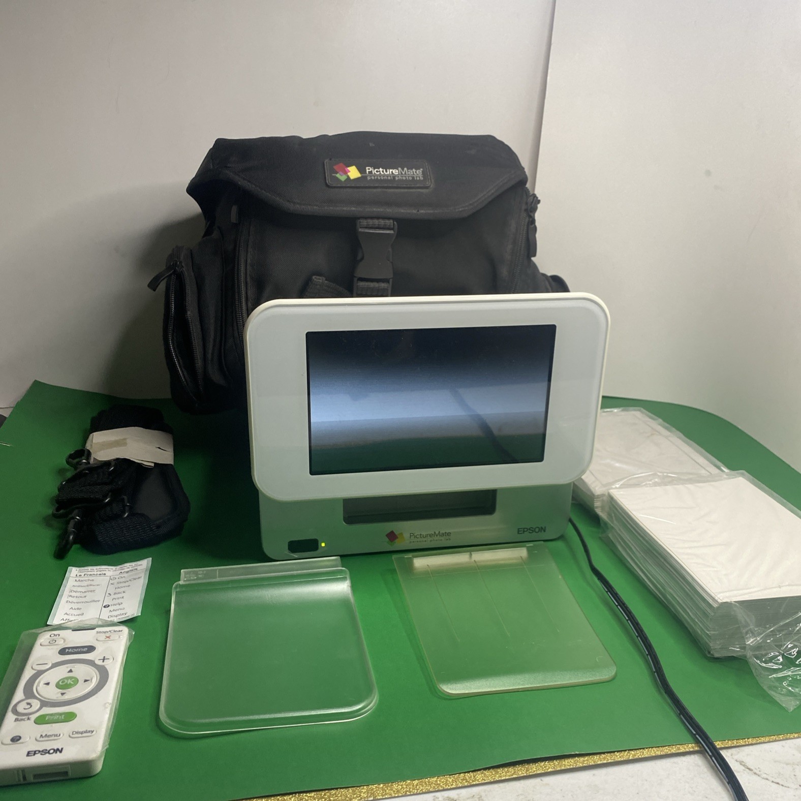 Epson PictureMate Show PM 300 Compact Photo Printer Bundle Case Remote Works