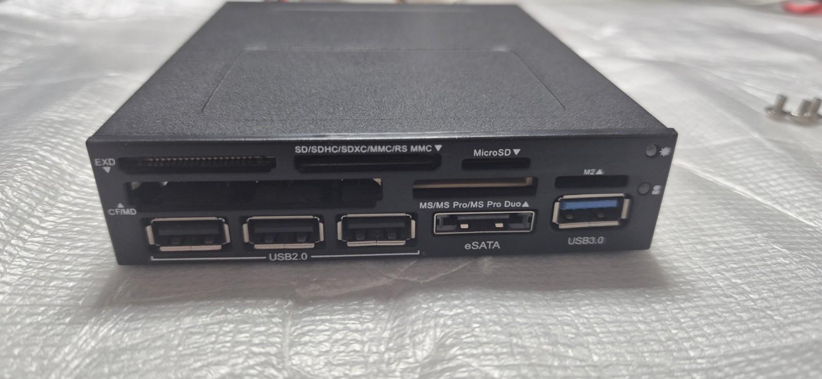 ICY BOX IB-864-B Card Reade USB 3/2 MMC/CF/MD/EXD/ SD+HC/MSPro FRONT PANEL 3.5"