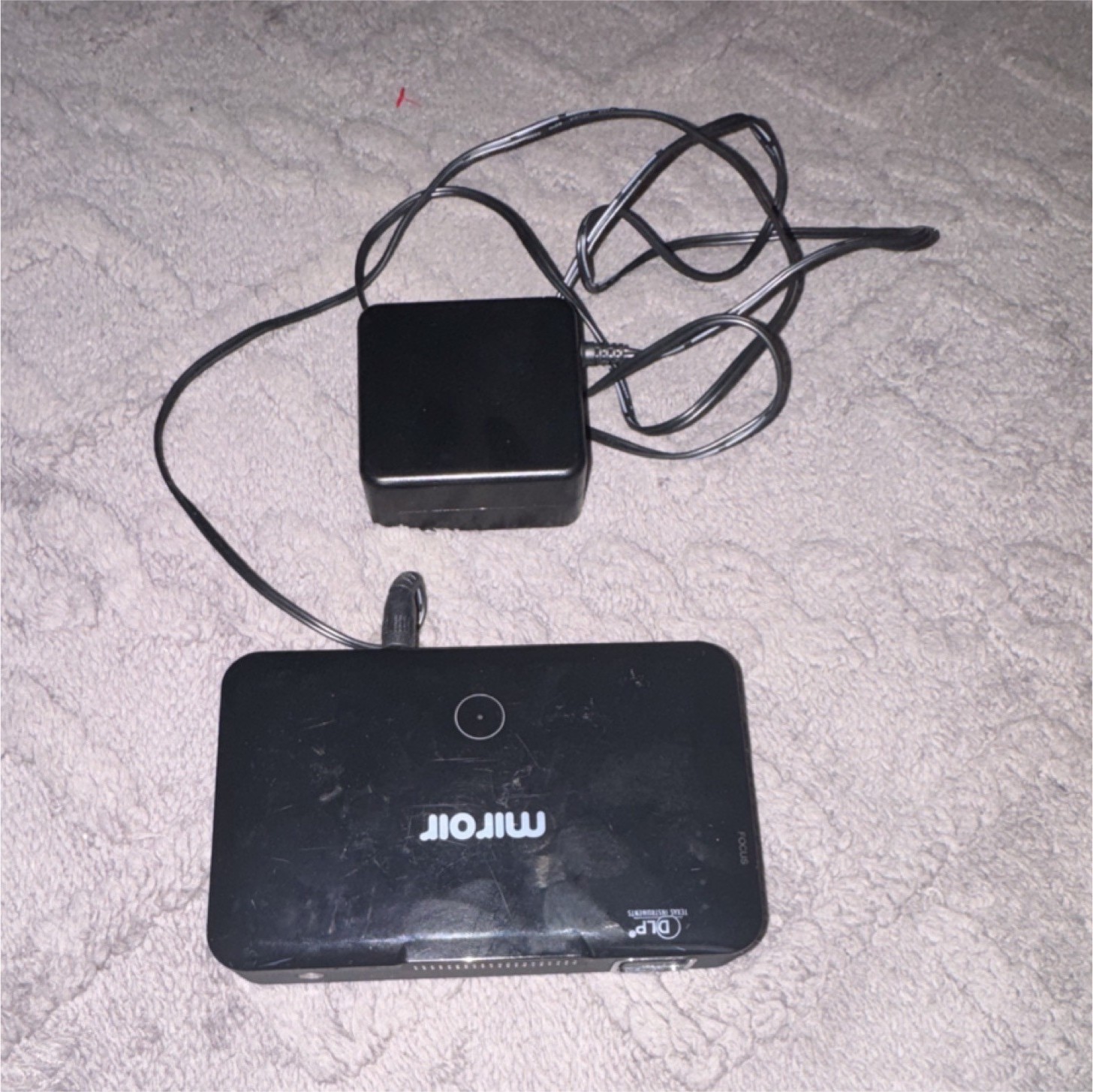 Miroir MP150W Mini Projector 720p HDMI Portable Home Theater Built In Speaker