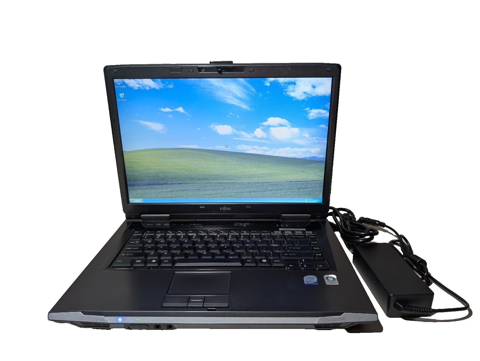 15" Fujitsu LifeBook A6120 | C2D T8100 3GB RAM 320GB HD | DVD Win XP Pro 32-Bit