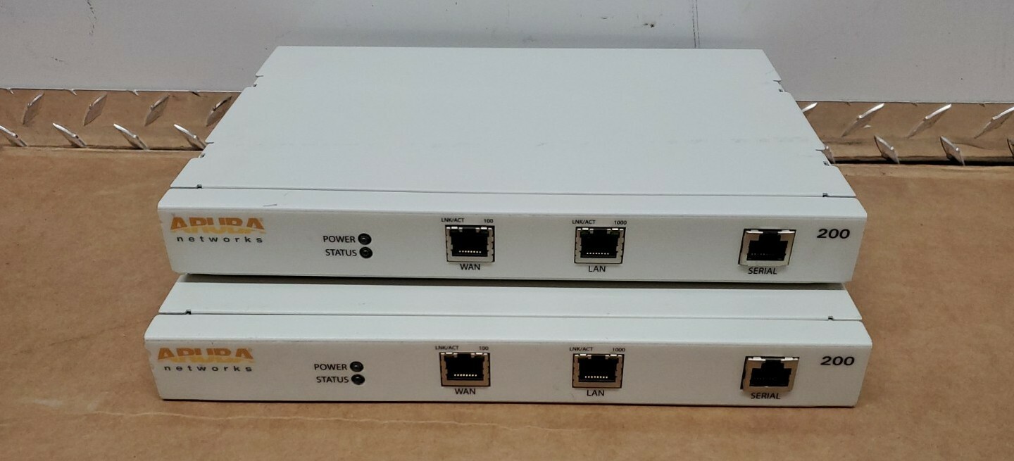  Lot of(2) Aruba Networks 200 Wireless Mobility Controller Gigabit - A200