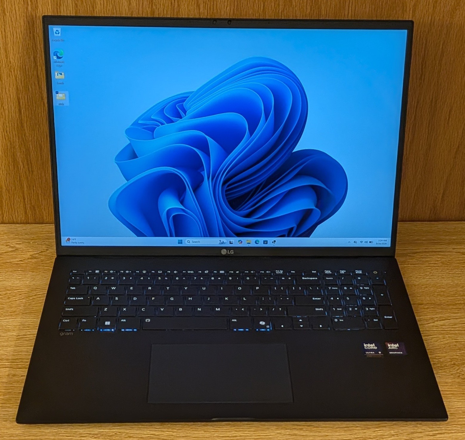 LG gram 17" QHD+ Touch Laptop (Intel Core Ultra 9 288V, 32GB RAM, 1TB SSD) Black
