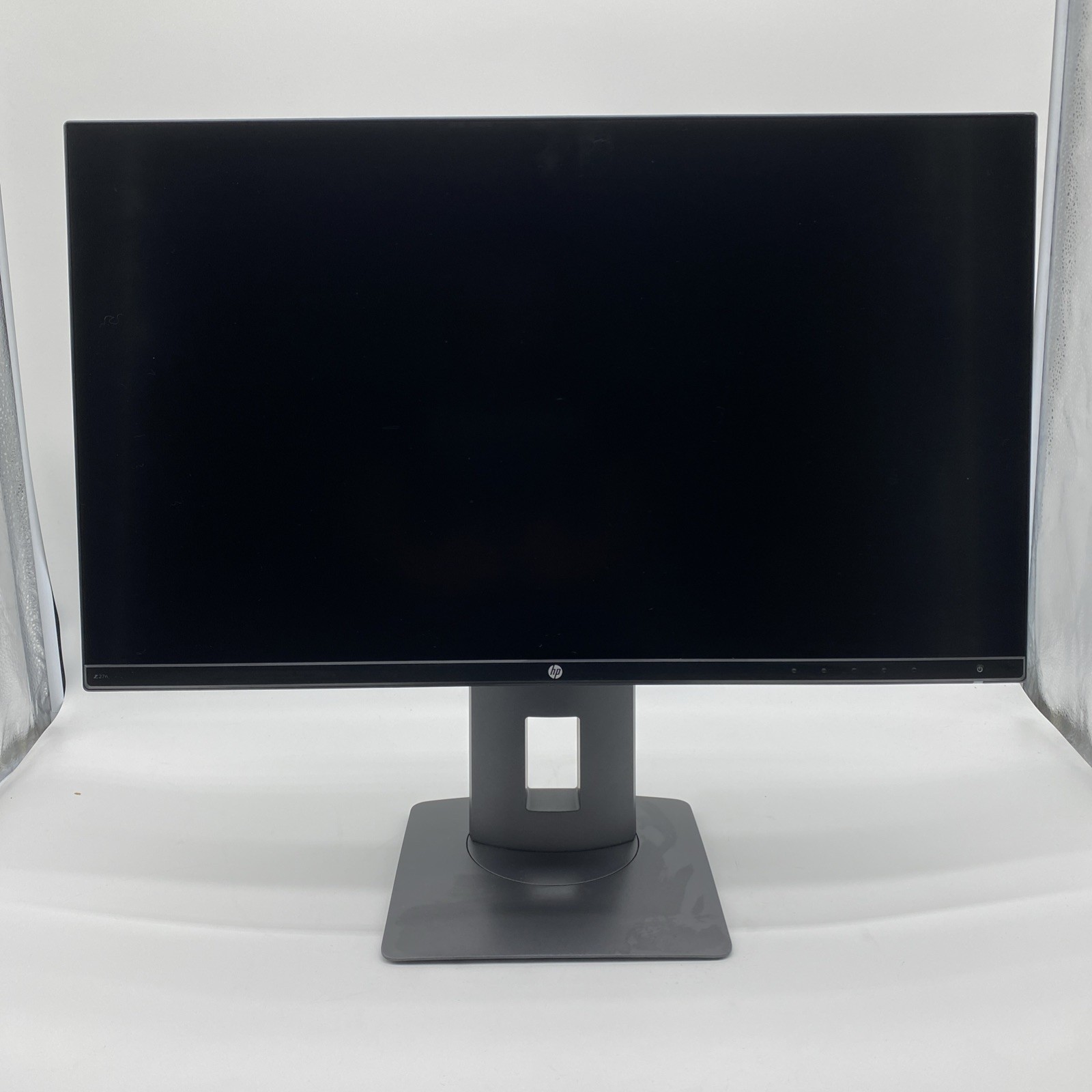 HP Z27n G2 27" Monitor | Resolution: 2560x1440 @ 60Hz Narrow Bezel No Stand