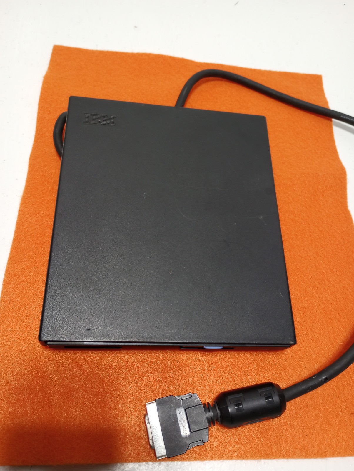 Genuine- IBM ThinkPad External 3.5” 1.44MB Floppy Disk Serial Drive 05K8804