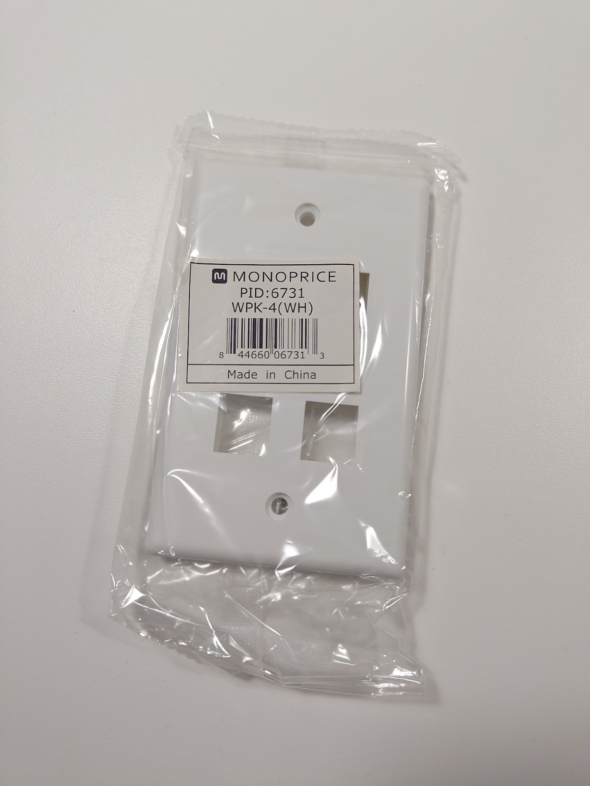Monoprice 6731 Wall Plate Blank 4 Hole White 14J396 Faceplate