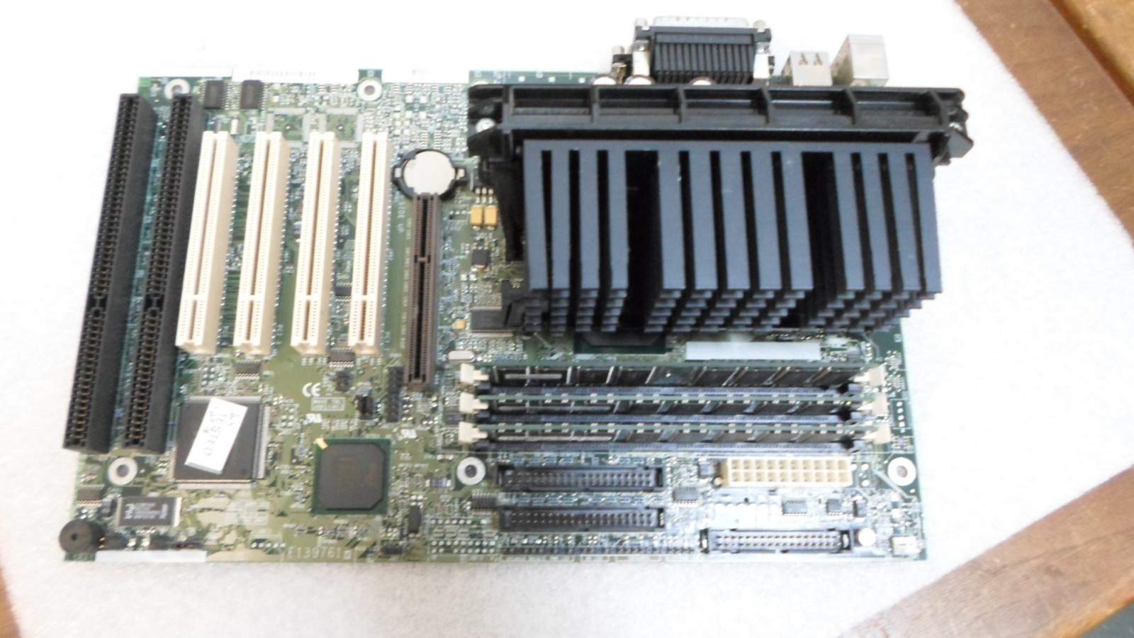 GATEWAY INTEL 4000286 691172-308 MOTHERBOARD with 384mb ram & SL2KA CPU