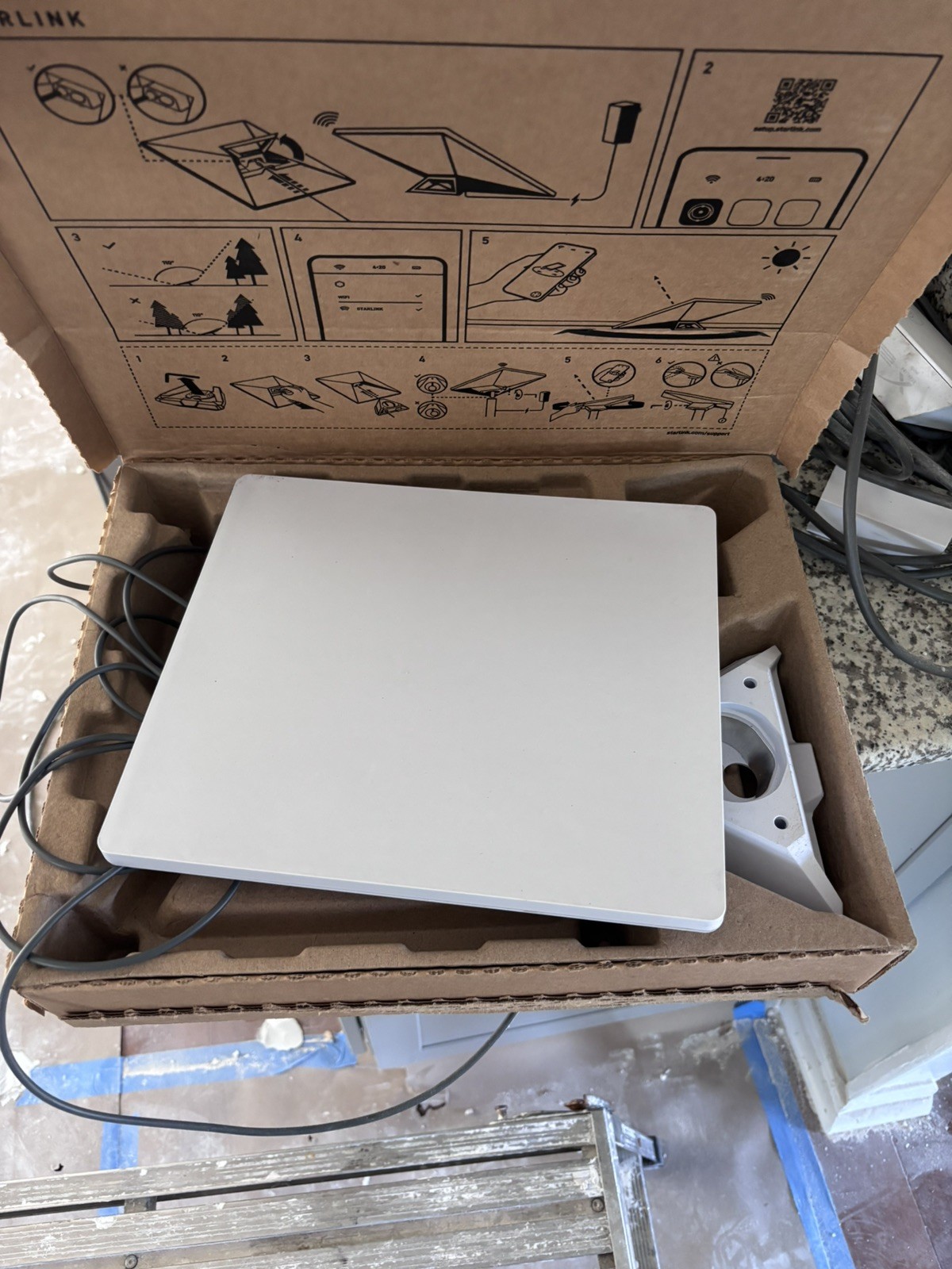 Starlink Mini Kit and Extender for Starlink Mini