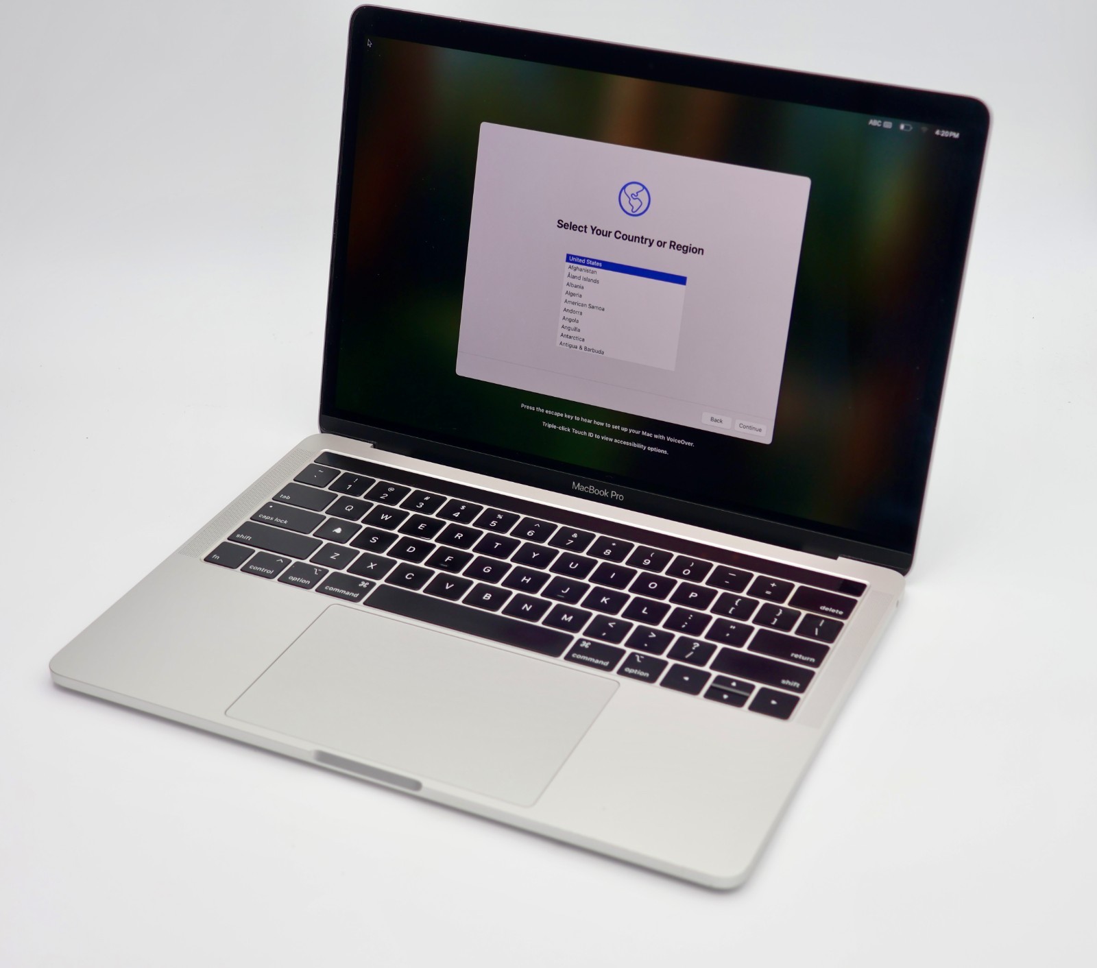 Apple MacBook Pro 13" 2019 i5 1.4GHz 8GB 256GB SSD Silver MUHR2LL/A