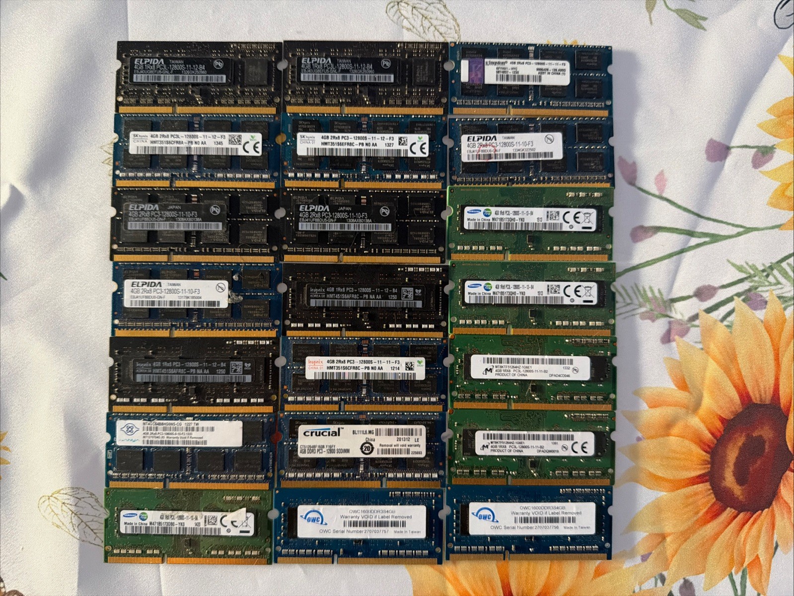 (Lot of 21) 4GB DDR3 1600MHz PC3-12800U Laptop RAM Mixed Brands Unbuffered
