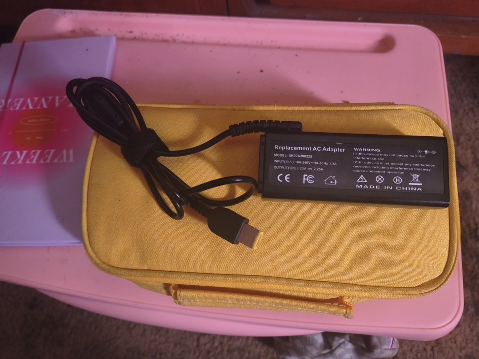 GENERIC 20V 2.25A   AC ADAPTER SK90A200225 SK90A200225