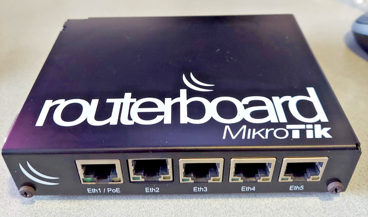 MikroTik RB450G RouterBOARD 450G 5-Port Gigabit Wired Router