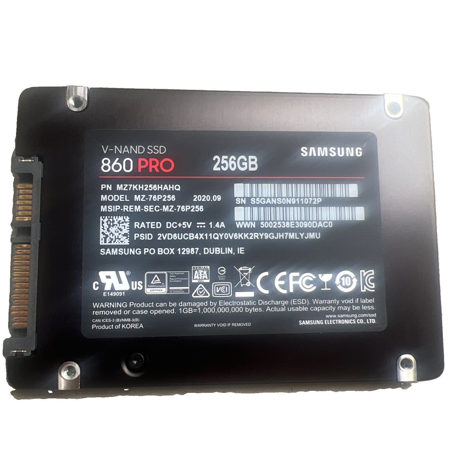 Samsung 860 Pro 256GB V-NAND SATA Solid State Drive SSD MZ-76P256 MZ7KH256HAHQ
