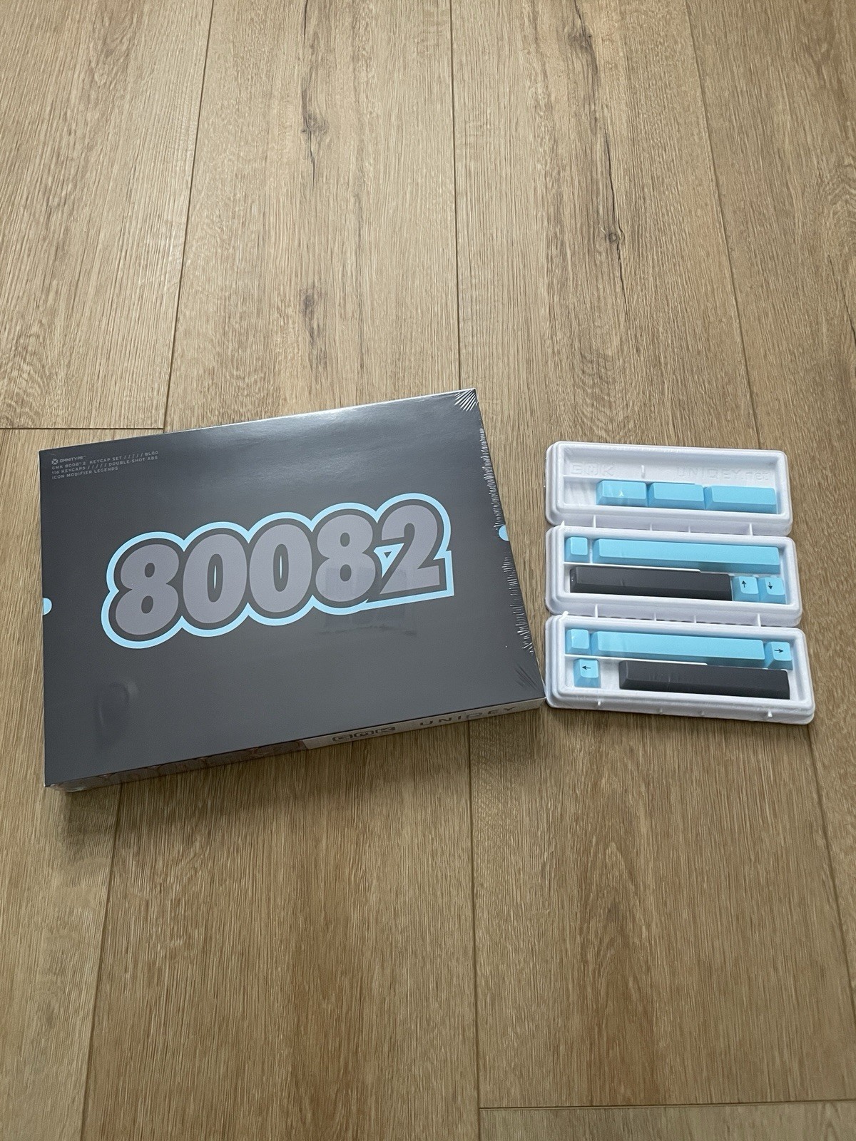 Brand New/Sealed GMK 8008 R2 (80082) Blue Standard Keycaps Set w/ Spacebars Set