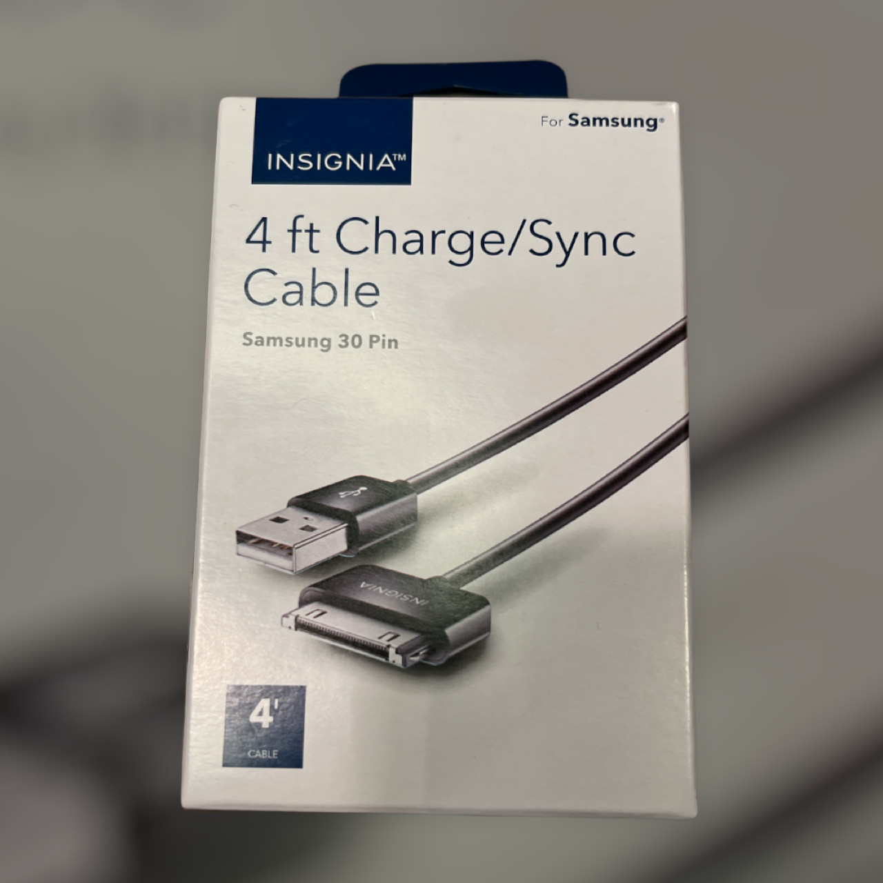 Insignia 4' Charge/Sync Cable. Samsung 30 pin (Pack of 2)