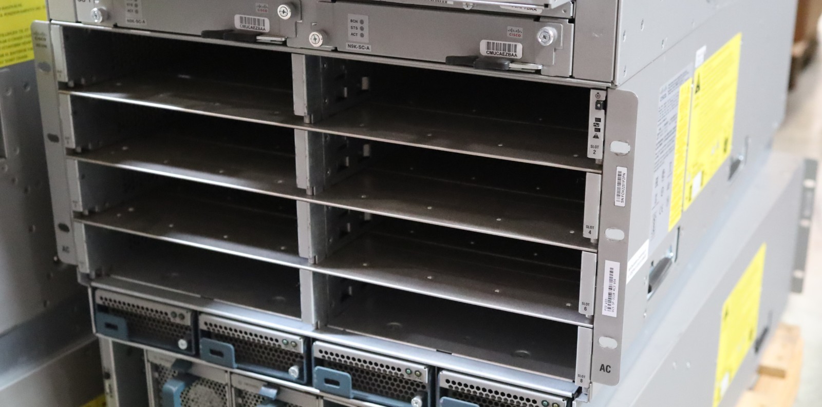 Cisco UCS 5108 AC2 Blade Server Chassis UCSB-5108-AC2 4x PSU 8x Fan LA Pickup