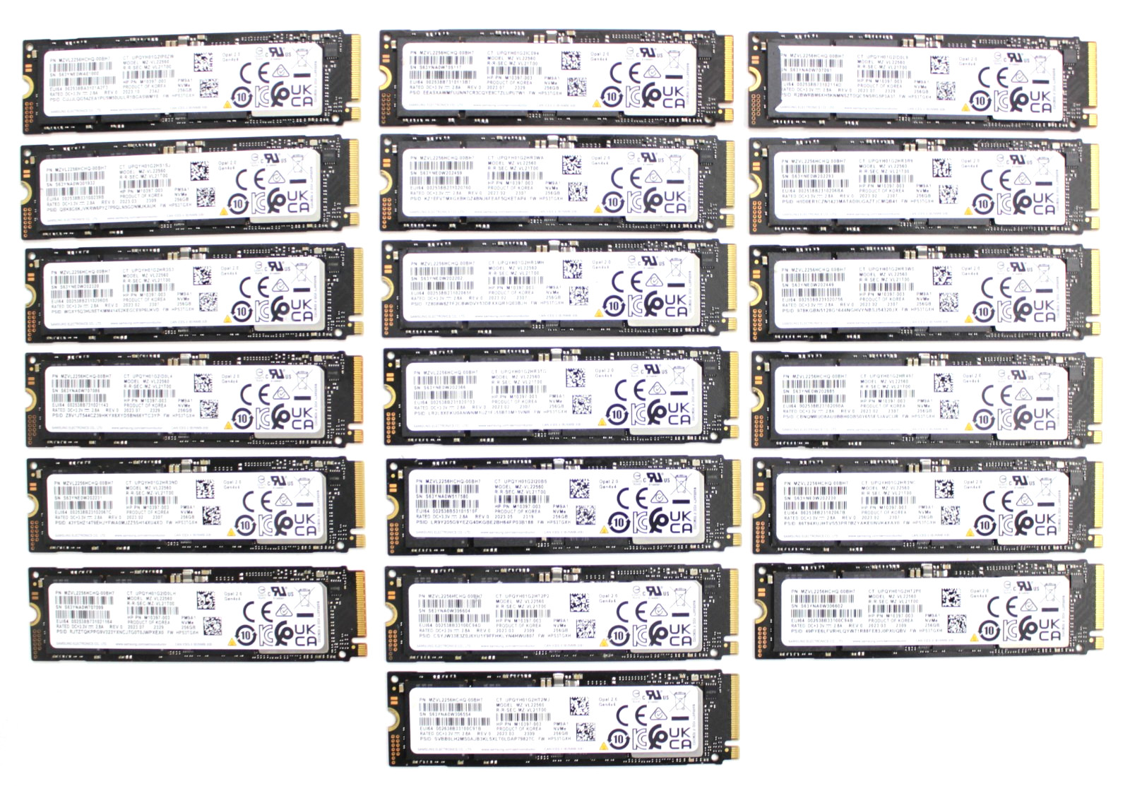 Lot 19 - Samsung PM9A1 256GB M.2 NVMe PCIe SSD 2280 Solid State Drive MZ-VL22560