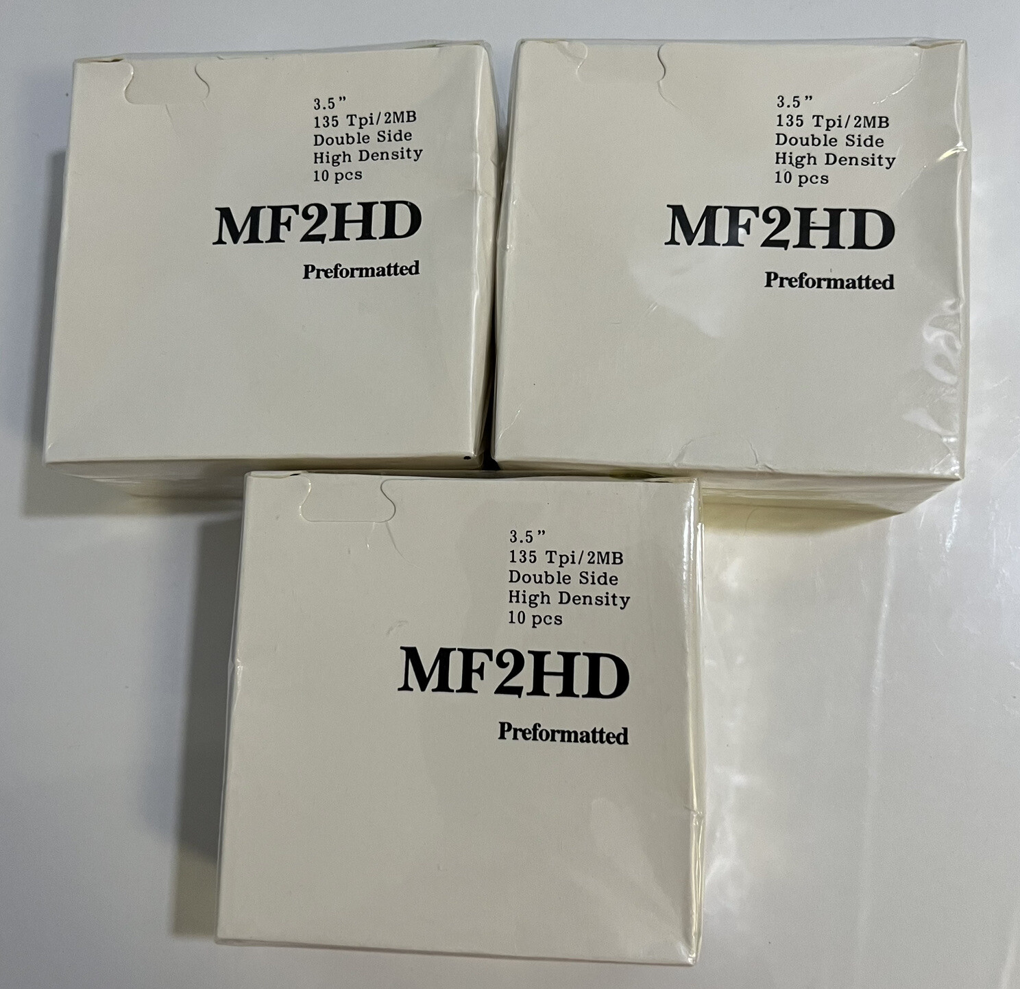 (30) MF2HD 3.5" Preformatted Floppy Discs 135 Tpi/2MB - 3 sealed boxes of 10 NOS