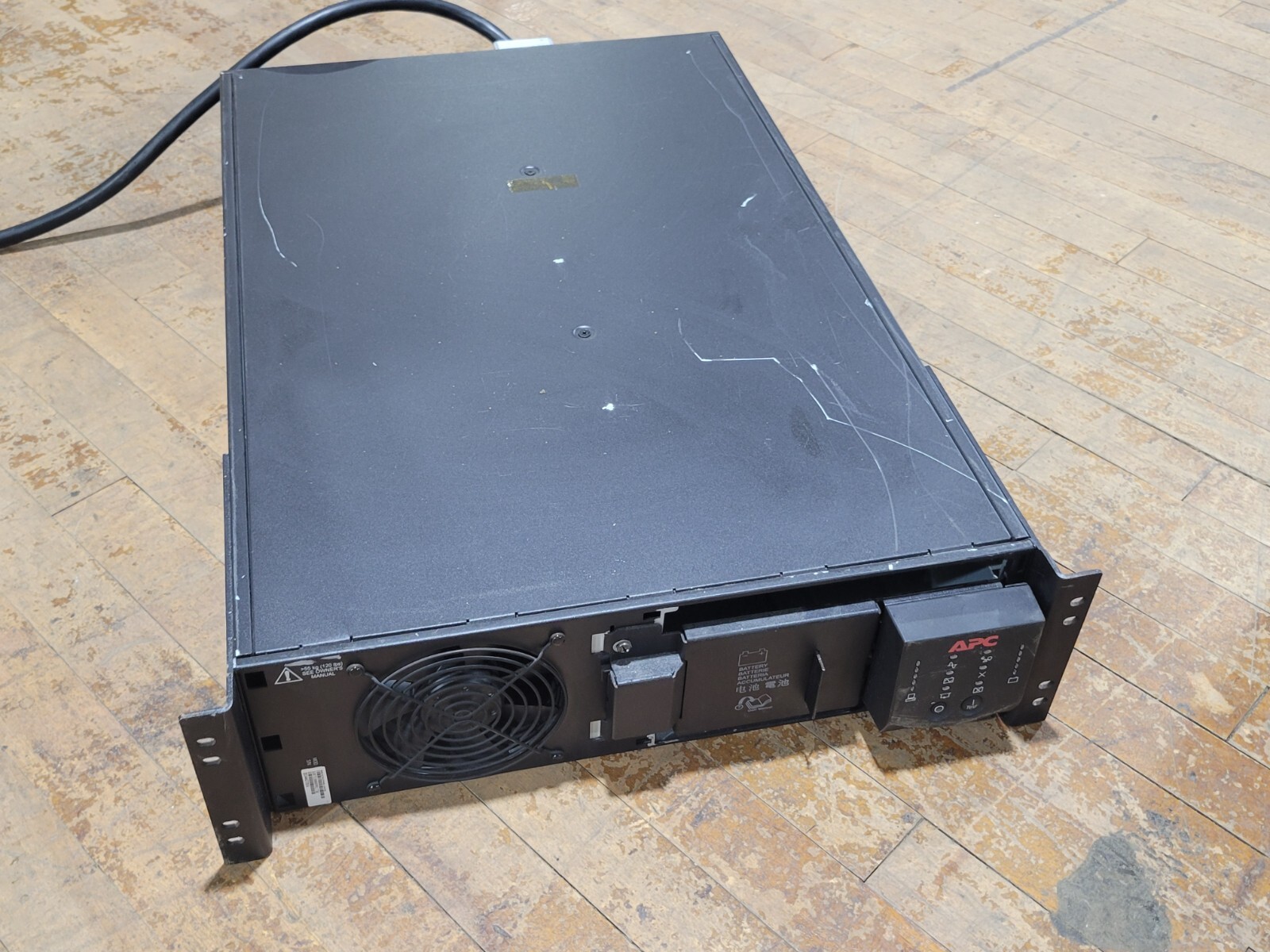 APC SURTD3000RMXLT3U Smart-UPS RT 3kVA 15A 2100W 208V No Battery CAN SHIP