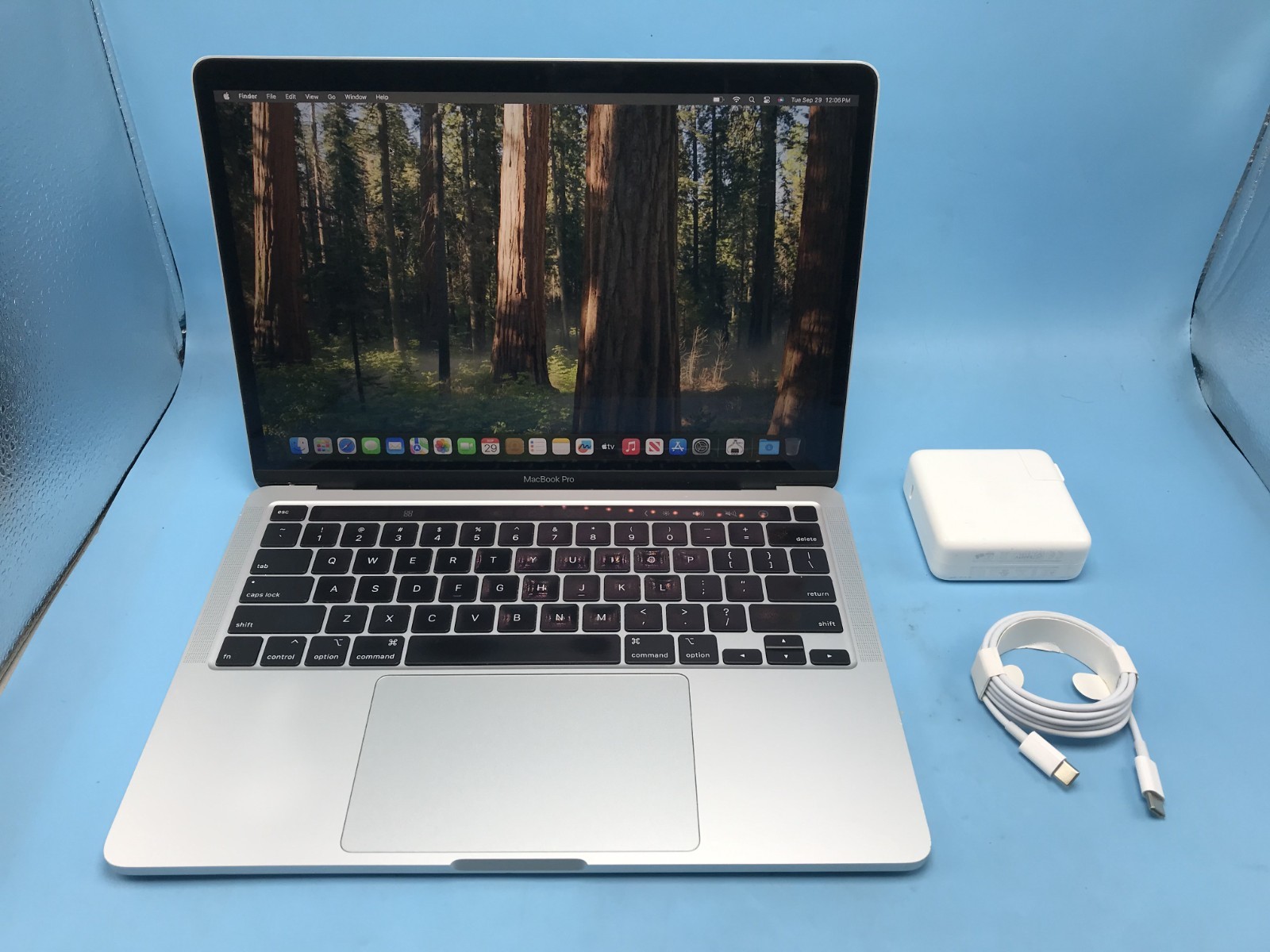 Apple MacBook Pro 13" A2289 1.4GHz Core i5 16GB RAM 1TB SSD 2020 macOS Sequoia