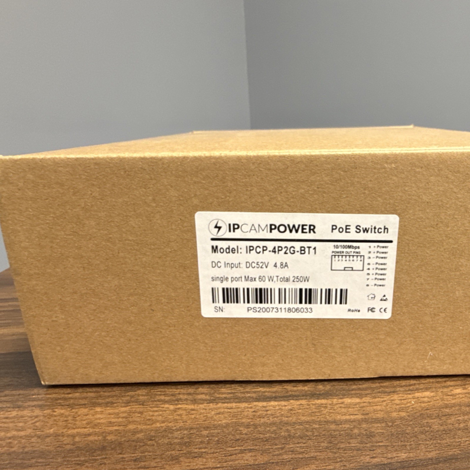 IPCamPower IPCP-4P2G-BT1 4-Port PoE Switch Fast Ethernet 10/100 250W