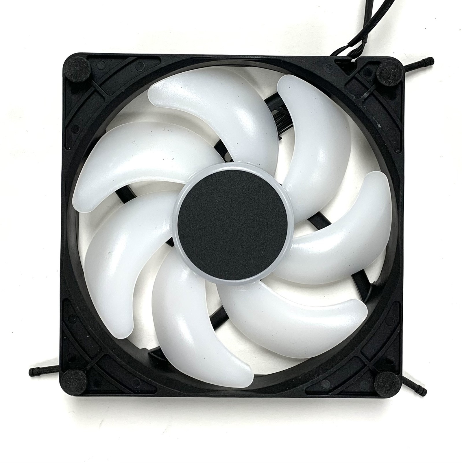 Cooling Fan Dell YV6RM 12 Volts PC Cooling Fan - 0.6 Amp - 140 x 25mm - RGB -