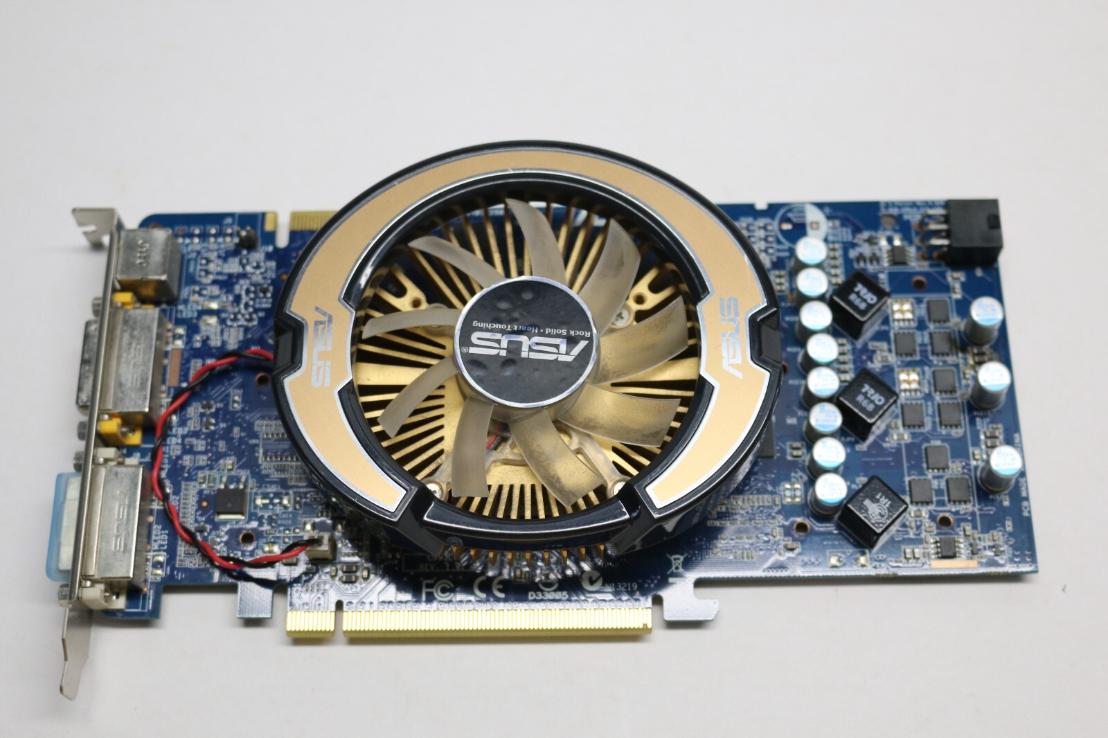 ASUS Nvida computer gamer gaming video graphic card PRE-OWNED