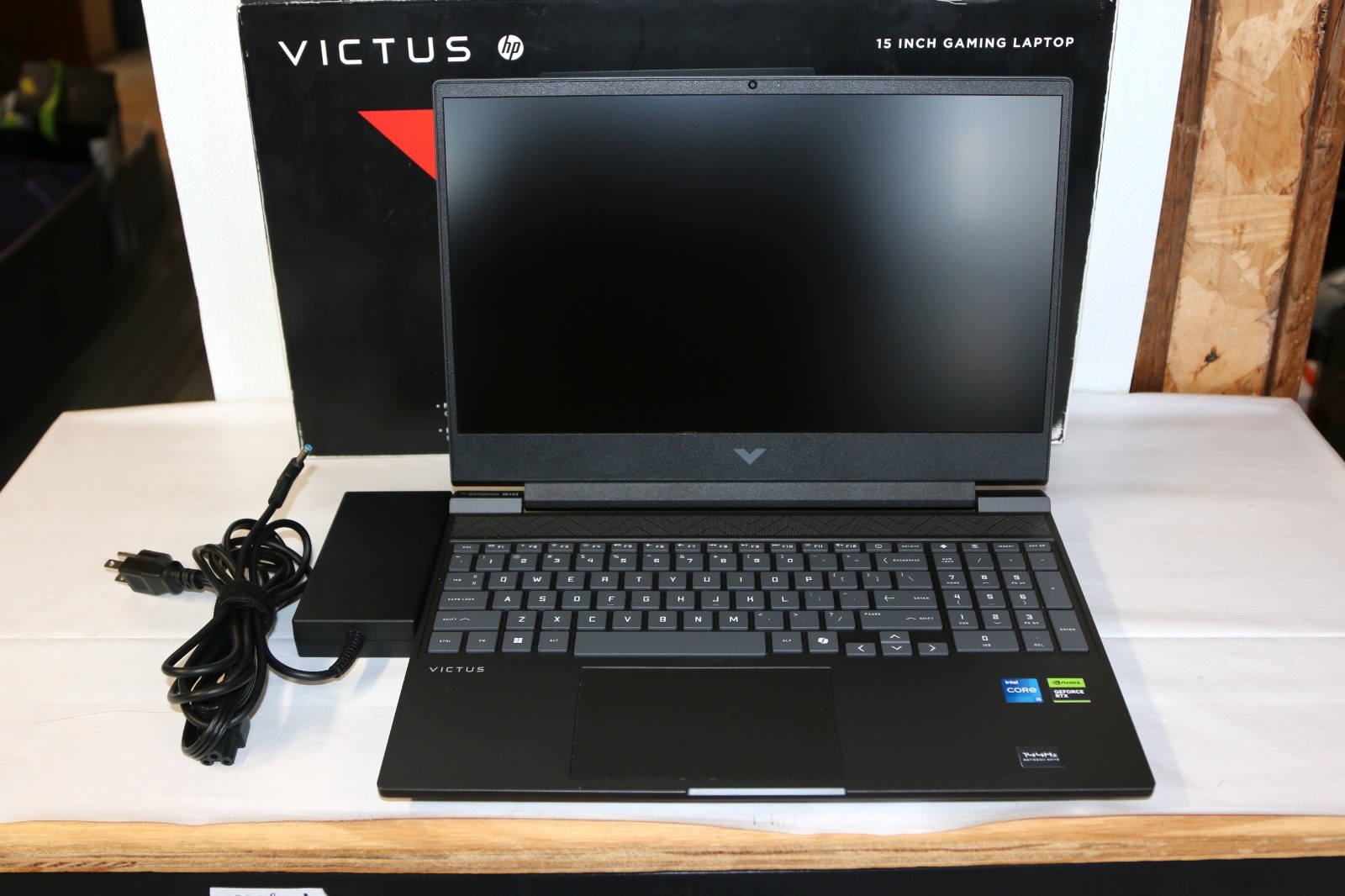 HP Victus 15-FA2082WM 15.6" i5-13420H 2.1GHz 16GB RAM 512GB SSD GeForce RTX 4050
