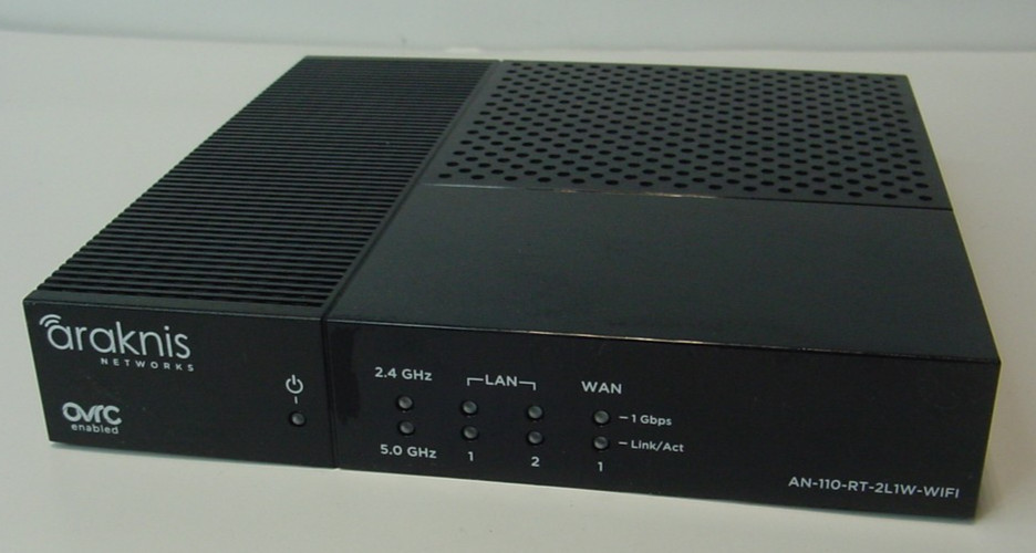 ARAKNIS GIGABIT VPN ROUTER AN-110-RT-2L1W-WIFI - NO POWER CORD