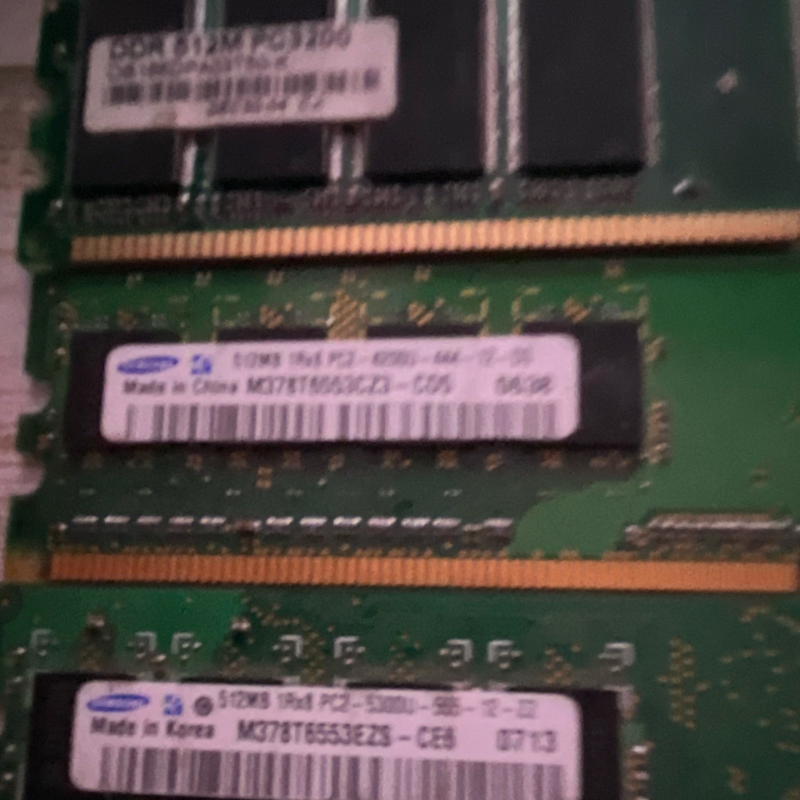 Samsung 3GB (3x512mb) DDR2 PC2-5300 240-Pin DIMM M378T6553EZS-CE6