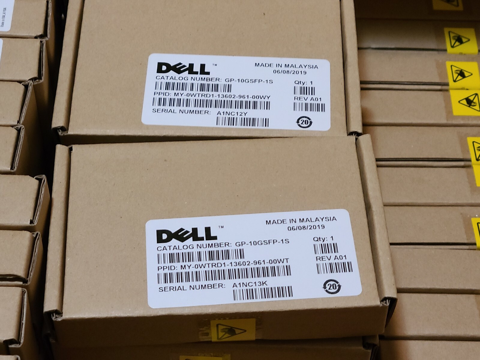 NEW DELL 10GBase-SR FTLX8574D3BCL-FC 10Gb SFP+ SW 400m 0WTRD1 Transceiver 10GE
