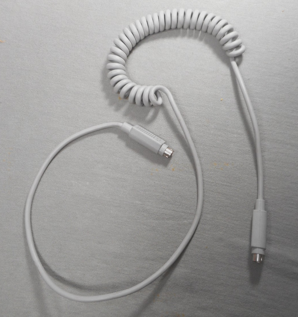 Apple ADB Keyboard Cable Coiled Length 3’  + Coil  Macintosh Mac used