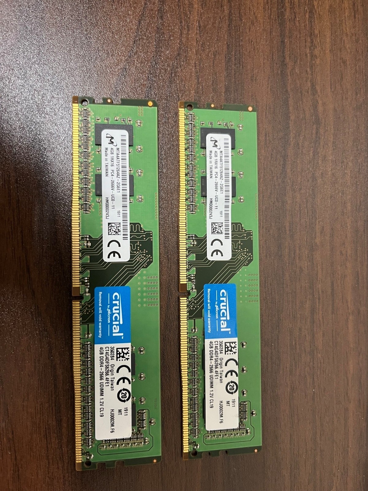Crucial CT4G4DFS8266.4FE1 8GB (2x4GB) RAM DDR4 2666MHz