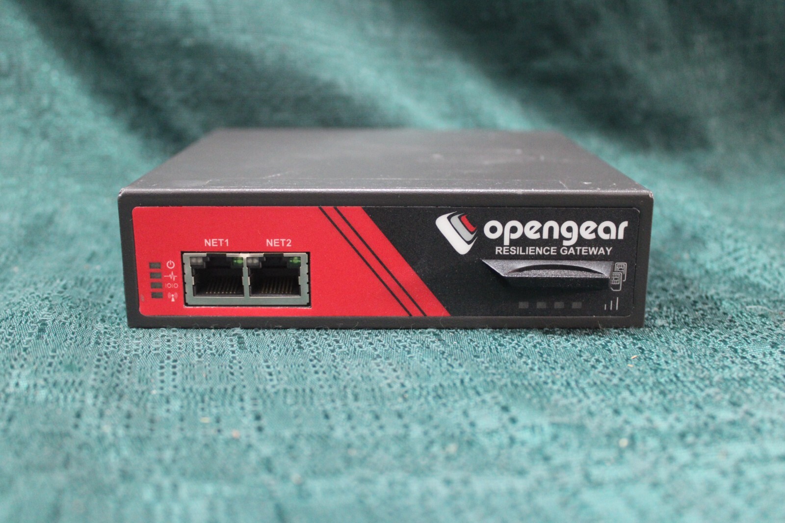 Opengear ACM7004-2-LMV Resilience Gateway PN: 509248-02 Cellular Modem