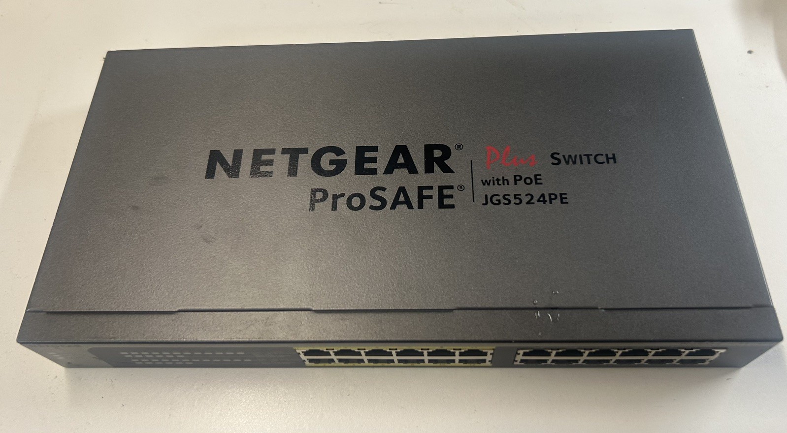 NETGEAR ProSAFE JGS524PE 24-Port Gigabit Ethernet PoE+ Network Switch