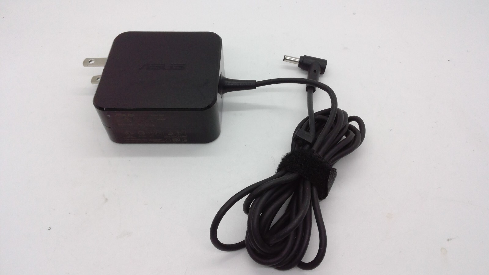 Geniune Asus Laptop Charger AC Adapter ADP-45BW B 19V 2.37A 45W (TIP 4.0MM)