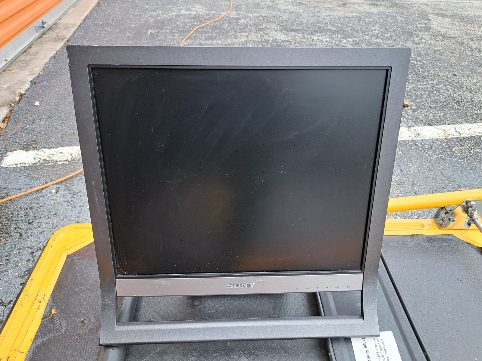 Sony SDM-HS75 17" TFT LCD COLOR COMPUTER DISPLAY. 1 DEAD PIXEL