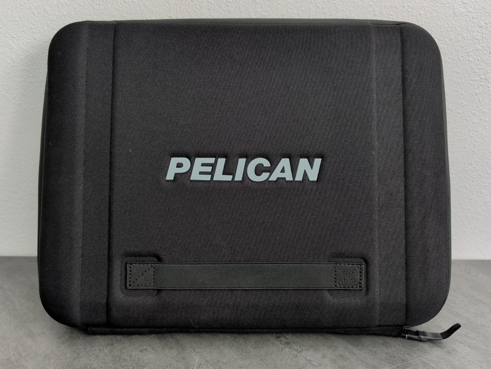 Pelican Adventurer 16.2 Laptop Sleeve Case Padded Waterproof Zipper Black Cover