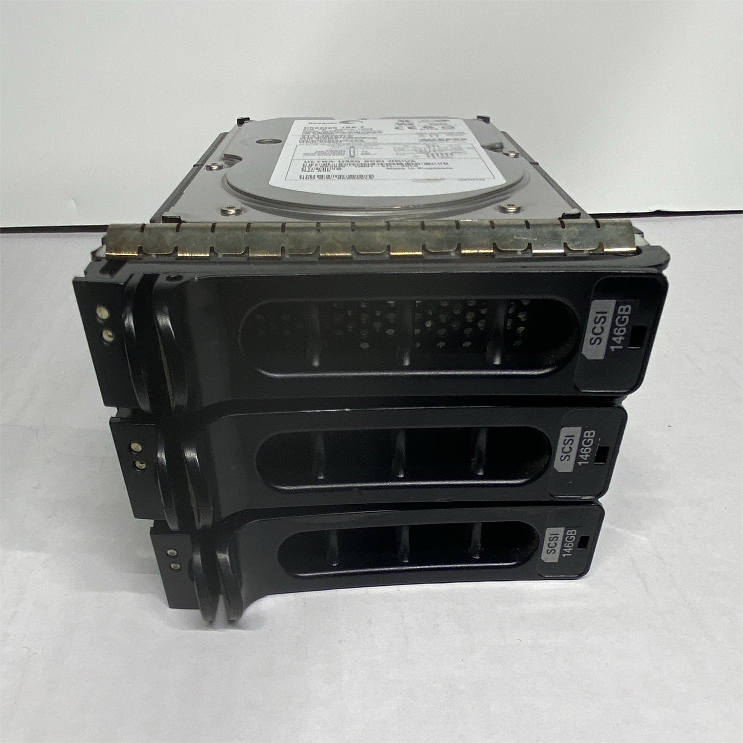 3 Dell poweredge 2800 Cheetah 10K.7  ST3146707LC 146GB 10K Ultra320 SCSI HDD