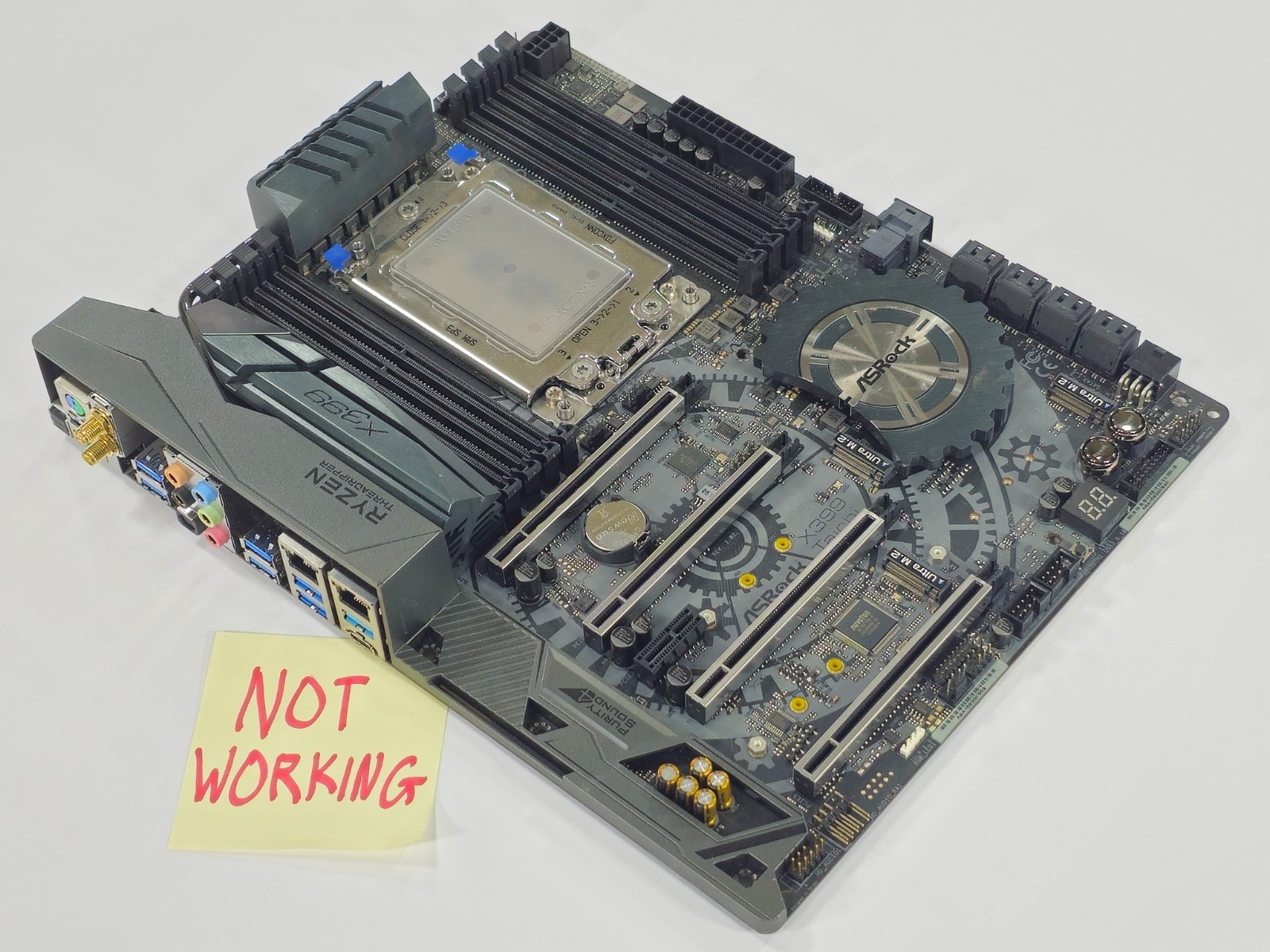 [NOT WORKING] ASRock X399 Taichi AMD X399 ATX Motherboard SP3r2 Threadripper